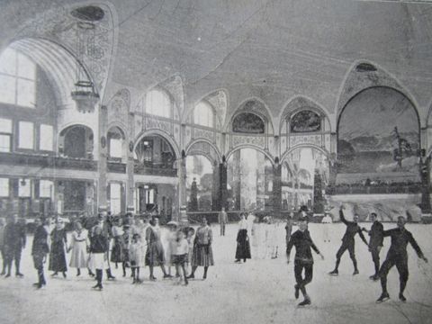 Bildvergrößerung: Hier sehen Sie eine schwarz-weiß Aufnahme des Eispalastes in der Lutherstraße, um 1909