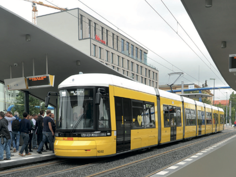 neue Straßenbahnhaltestelle am Hauptbahnhof