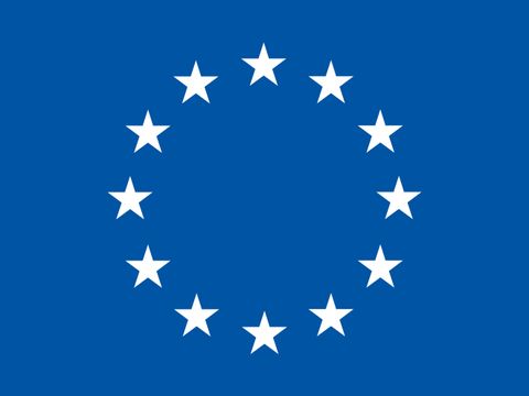 Flagge der EU weiß, blau, Sternenkrenz auf blauem Untergrund 