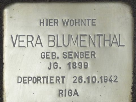 Stolperstein Vera Blumenthal, Foto:H.-J. Hupka, 2013
