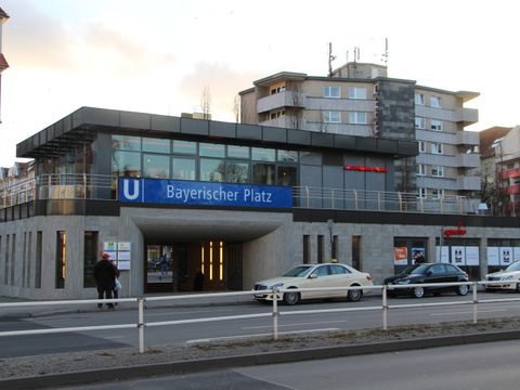 Bildvergrößerung: Das neue Bahnhofsgebäude mit dem Café Haberland