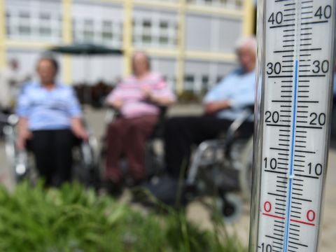 Hitzewarnung für ältere Menschen