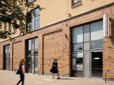 Bürgeramt Biesdorf-Center - Eingang