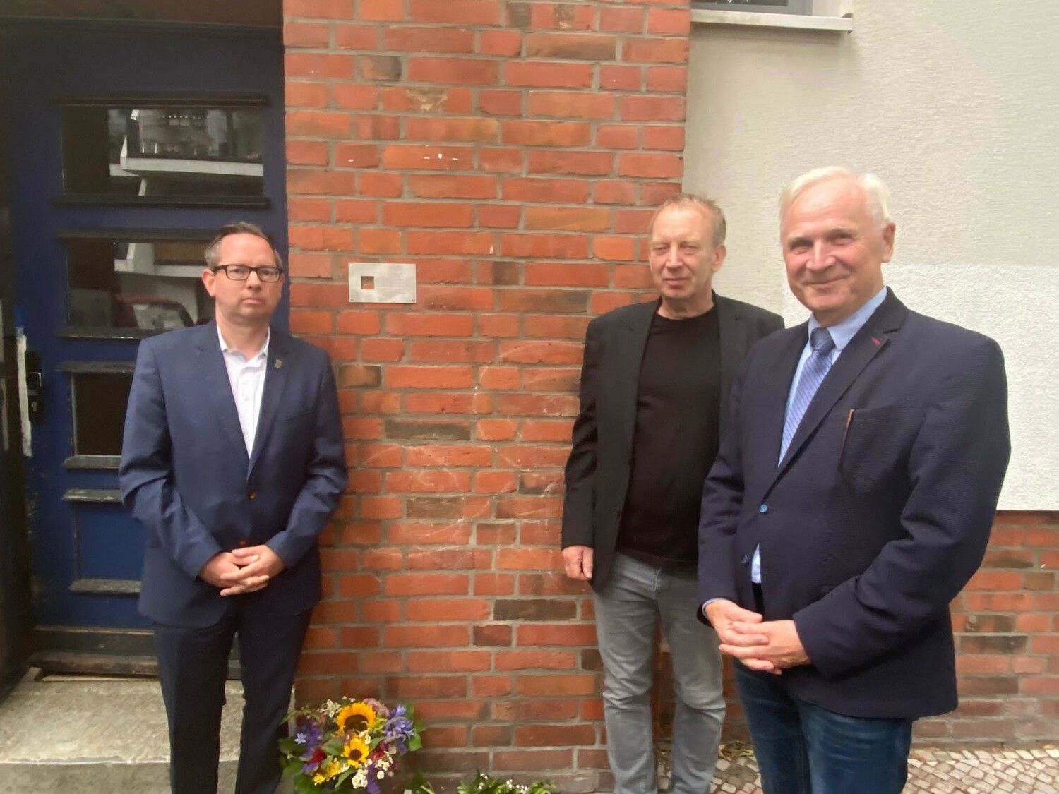 Treptow-Köpenicks Bezirksbürgermeister Oliver Igel, BAB Tom Sello und UOKG-Bundesvorsitzender Dieter Dombrowski