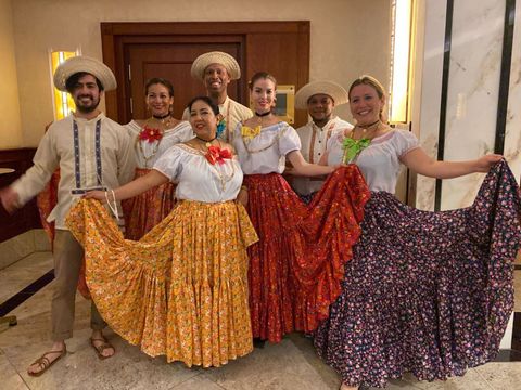Conjunto Folklórico Panamá, Bailes y Tradiciones