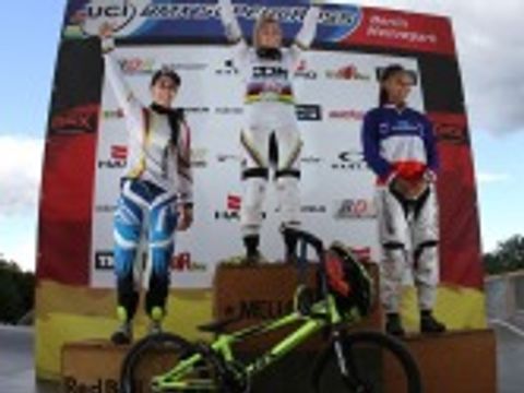 Bildvergrößerung: BMX Supercross-Premiere