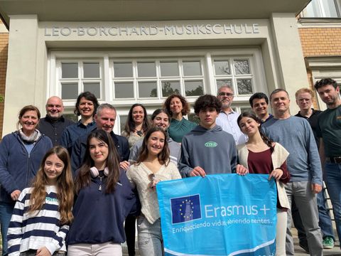 Bildvergrößerung: Erasmus Musikschüleraustausch an der Leo-Borchard-Musikschule