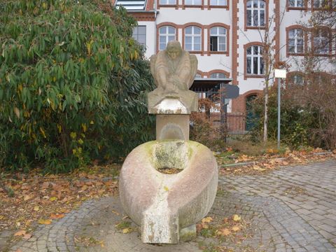 Bildvergrößerung: Brunnen "Mutter-Lustig-Denkmal"