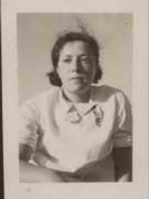 Irma Naomi (Noomi) Weinberger in den 40er Jahren
