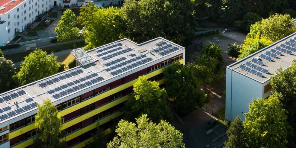 Emmy-Noether-Gymnasium: Solaranlage durch Schul-AG