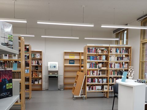 Stadtteilbibliothek Adlershof "Stefan-Heym"
