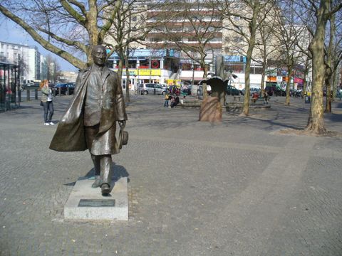 Adenauer-Skulptur, 1.4.2008, Foto: KHMM