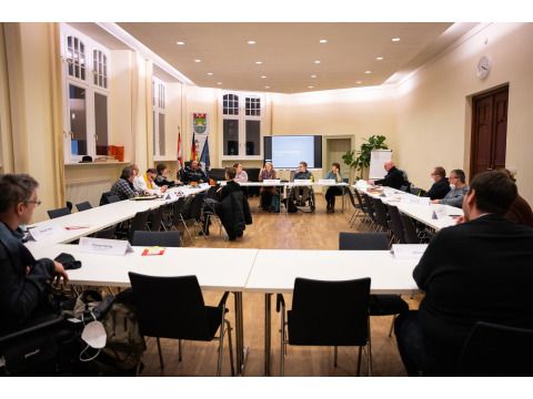 Aufnahme von der Beiratssitzung am 13. Dezember 2022 im Ratssaal des Rathauses Lichtenberg