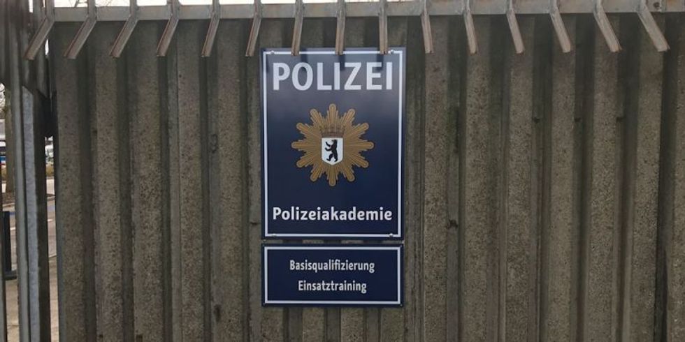 Eingang Polizeiakademie