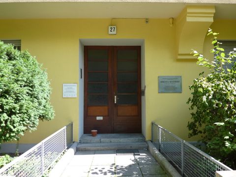 Eingang zum Haus Kastanienallee 27, 19.8.2010, Foto: KHMM