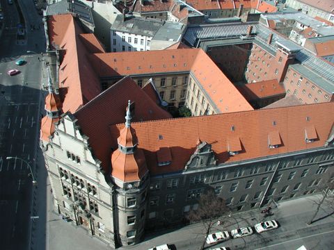 Bildvergrößerung: Luftbild des Amtsgerichts Neukölln