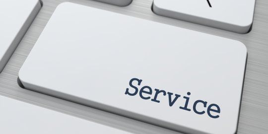 Computertaste mit Aufschrift "Service"