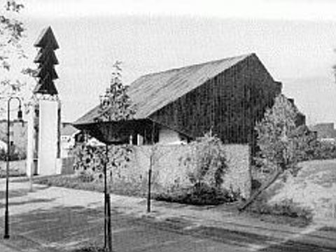 Ev. Kirche Neu-Westend um 1960.