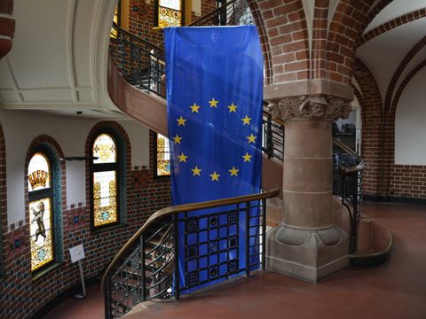 Köpenicker Rathaus mit EU-Fahne