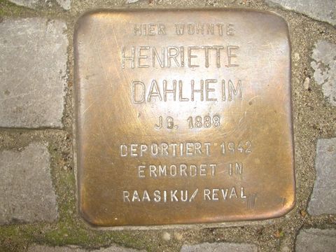 Stolperstein für Henriette Dahlheim, 27.07.2011