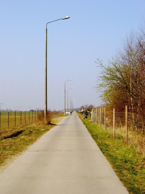 Bildvergrößerung: Mauerweg: ehemaliger Kolonnenweg in Großziethen