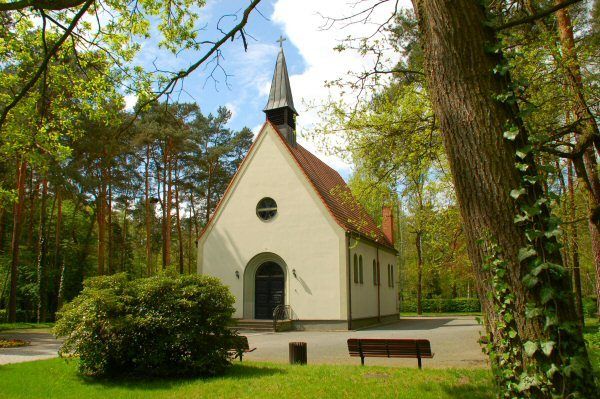 Kapelle auf dem Waldfriedhof Hennigsdorf