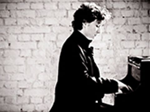 Bildvergrößerung: Martin Helmchen on piano