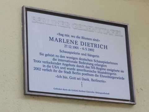 Bildvergrößerung: Gedenktafel für Marlene Dietrich an ihrem Geburtshaus