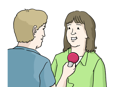 Ein Mann befragt eine Frau mit einem Mikrofon