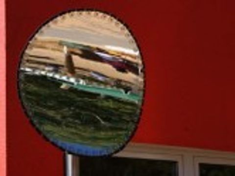 Bildvergrößerung: Wettbewerbsergebnisse - Spiegelwelten Kinder fliegen ohne Lizenz 2