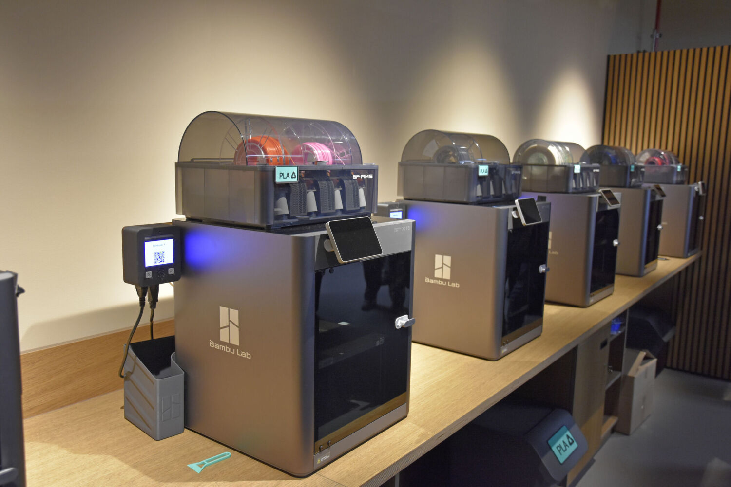 3D Drucker aufgereiht