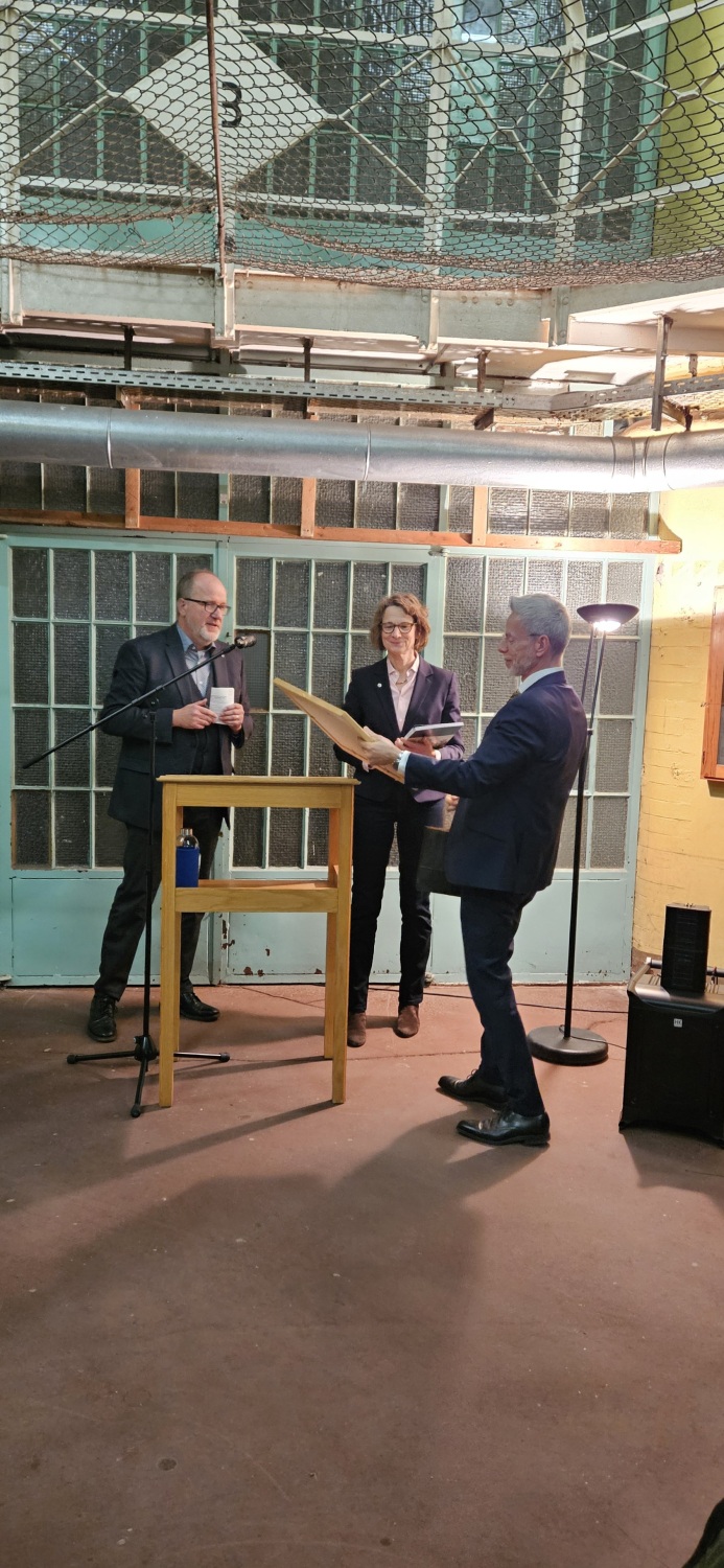 Finissage und Vortrag Präsentübergabe