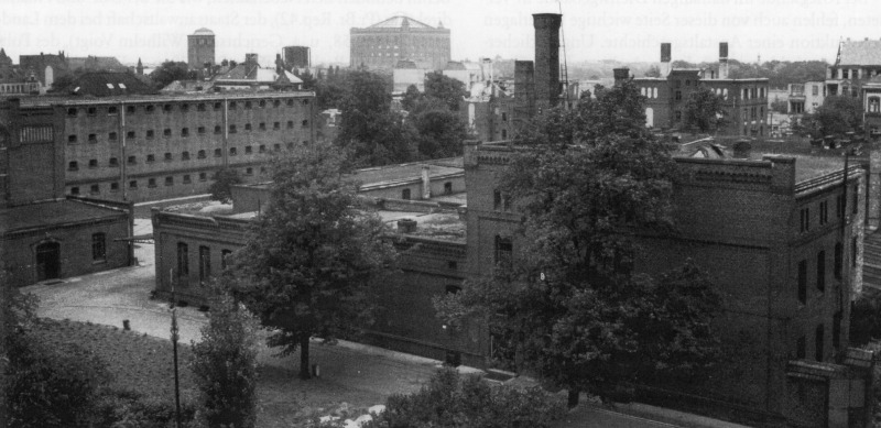 Blick vom Dach der Teilanstalt II Richtung Osten, Nachkriegsaufnahme