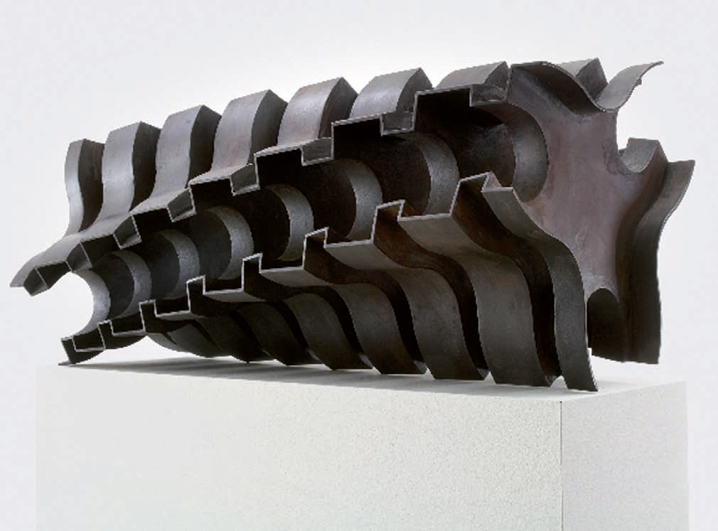 Hans Hoepfner: Turning, 2007, Stahl, 28 x 63 x 28 cm