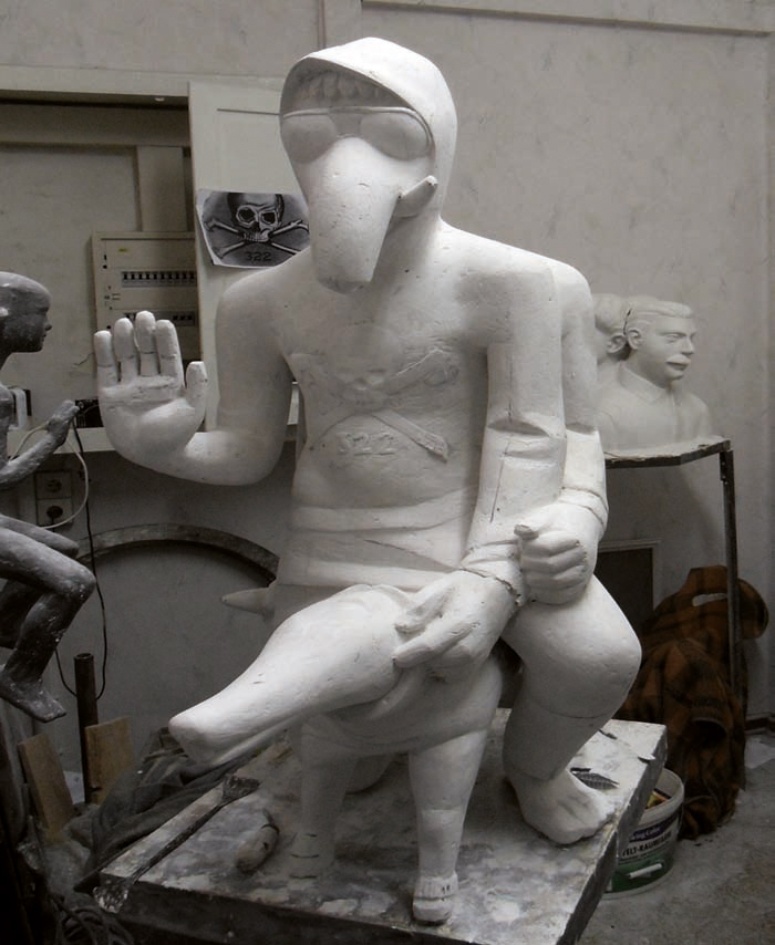 Peter Schnaak: 322, 2009, Gips, 90 x 50 x 70 cm