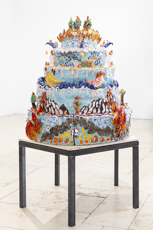 Frank Jimin Hopp: Happy Earthday II, 2023, Glasierte Keramik, 107 x 95 x 100 cm