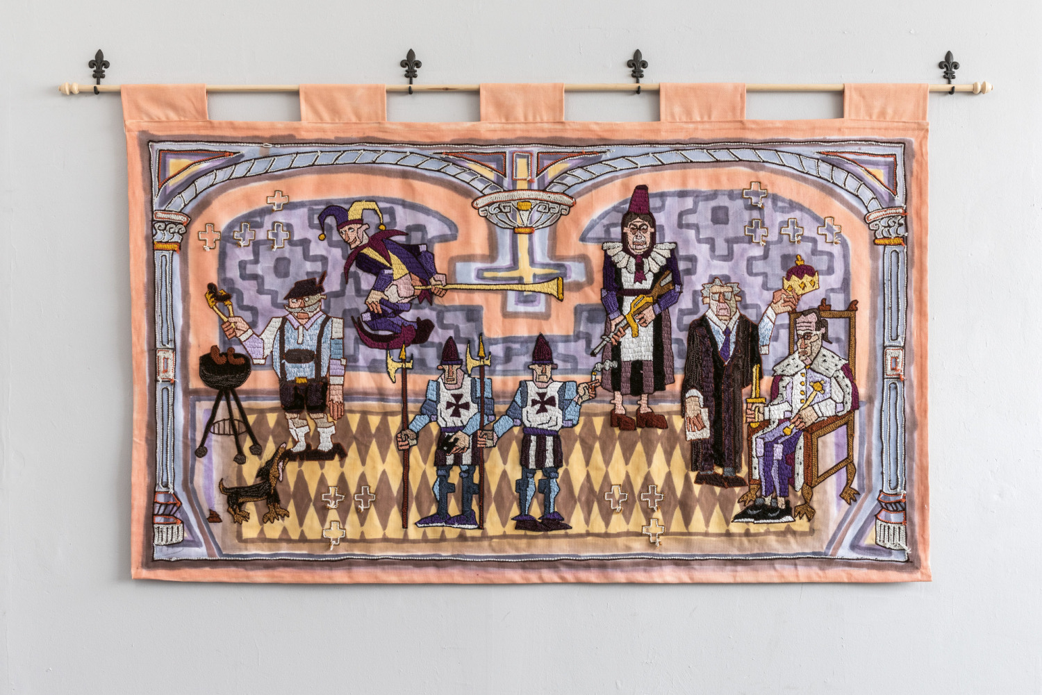 Lillian Morrissey, Coronation Ceremony, 2024, Stickerei und Mixed Media auf Panama-Baumwolle