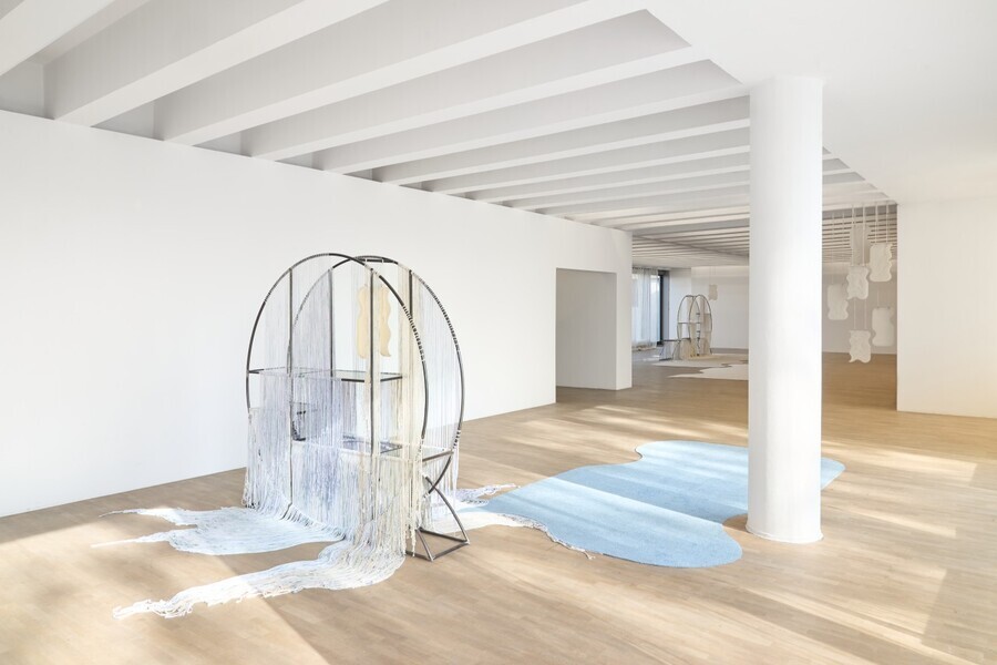 Ausstellungsansicht Daily Swallowed Dilemma, Contemporary Art Gallery in Opole 2022