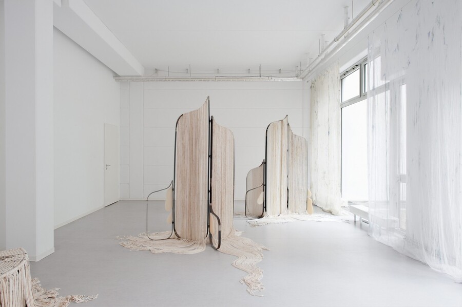 Ausstellungsansicht Tea Bags on Eyelids ll, Neun Kelche 2022