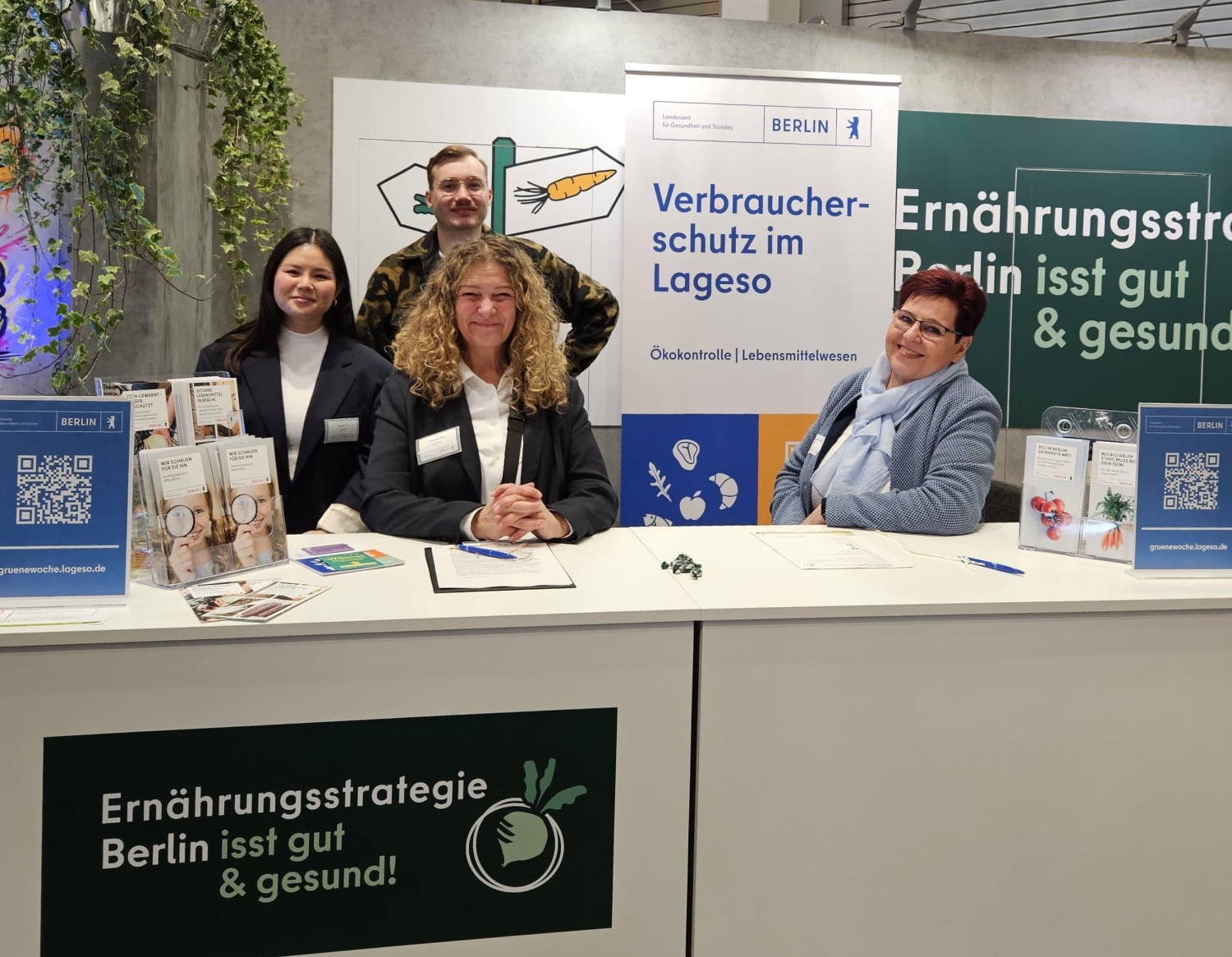 Der Stand und das Team vor Ort auf der Grünen Woche