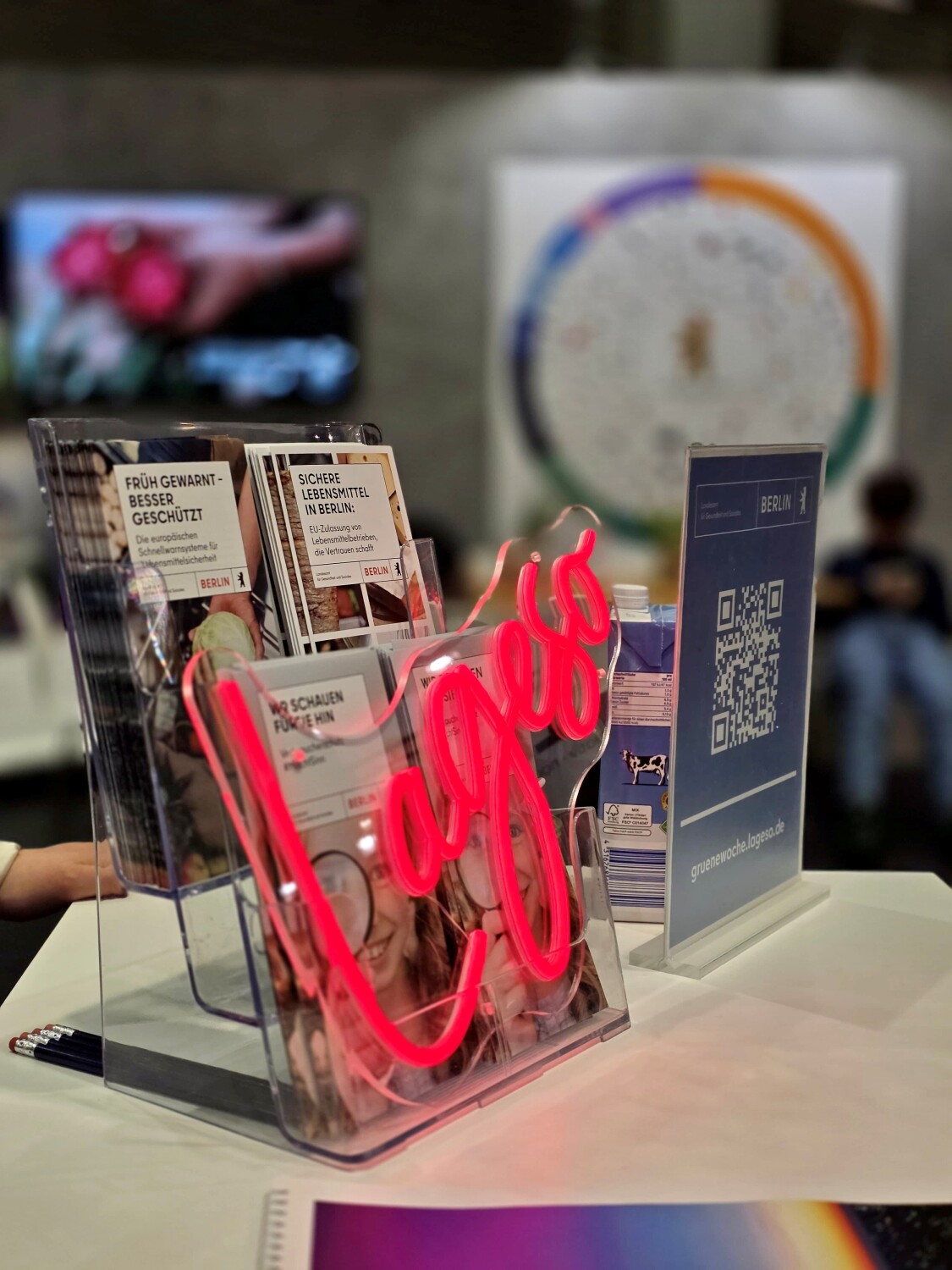 Lageso Schild am Stand auf der Grünen Woche