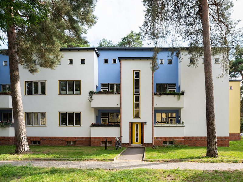 Geschossbau von Bruno Taut im südlichen Bauabschnitt der Waldsiedlung