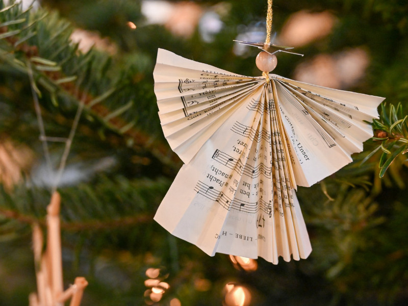 Papierengel für den Weihnachtsbaum
