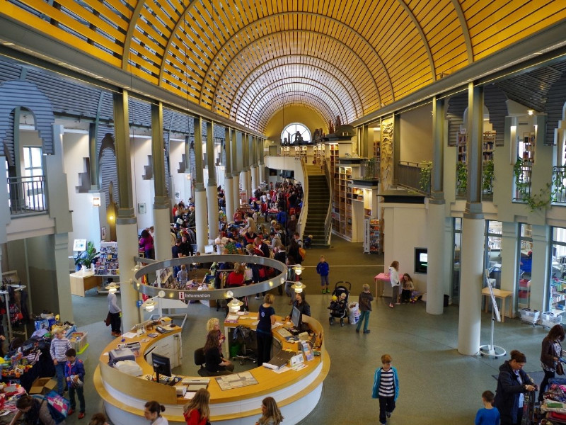 Kindertrödel in der Humboldt-Bibliothek