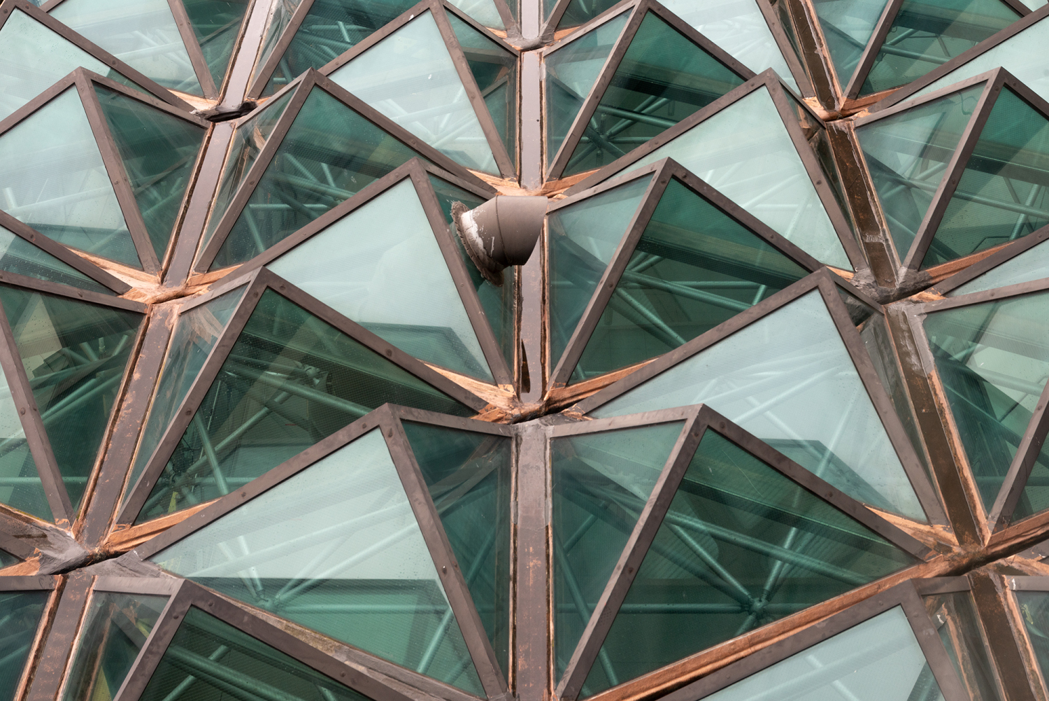 Flughafen Tegel, Glasdachkonstruktion über der Eingangshalle von Terminal A