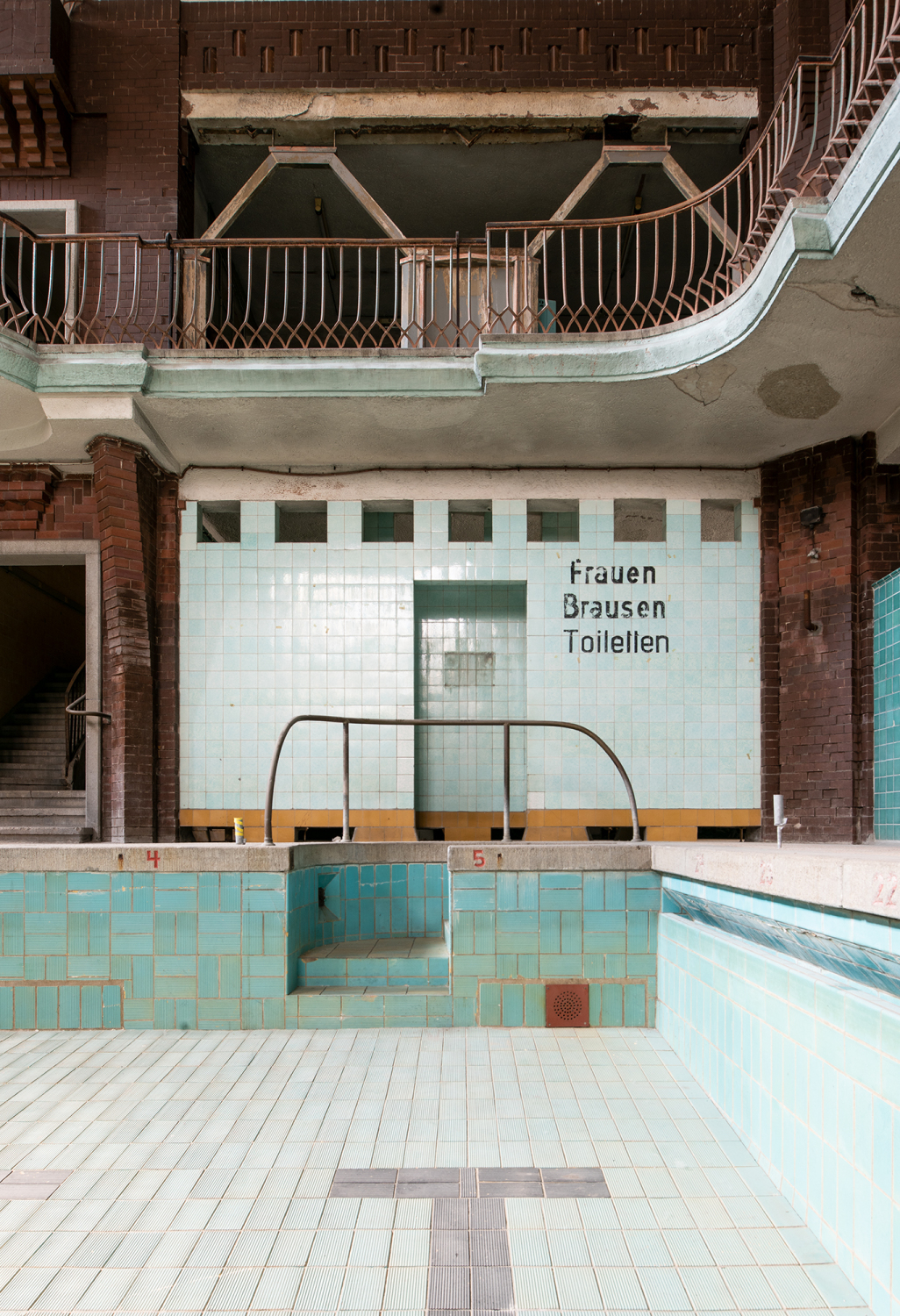 Stadtbad Lichtenberg (Hubertusbad), sogenannte "Herrenschwimmhalle"