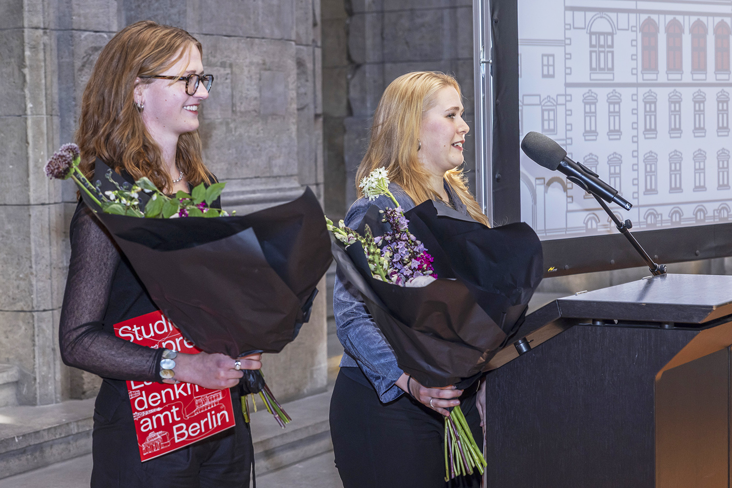 Verleihung des Studienpreises 2026: Preisträgerinnen Lina Roling und Sophia Schapiro