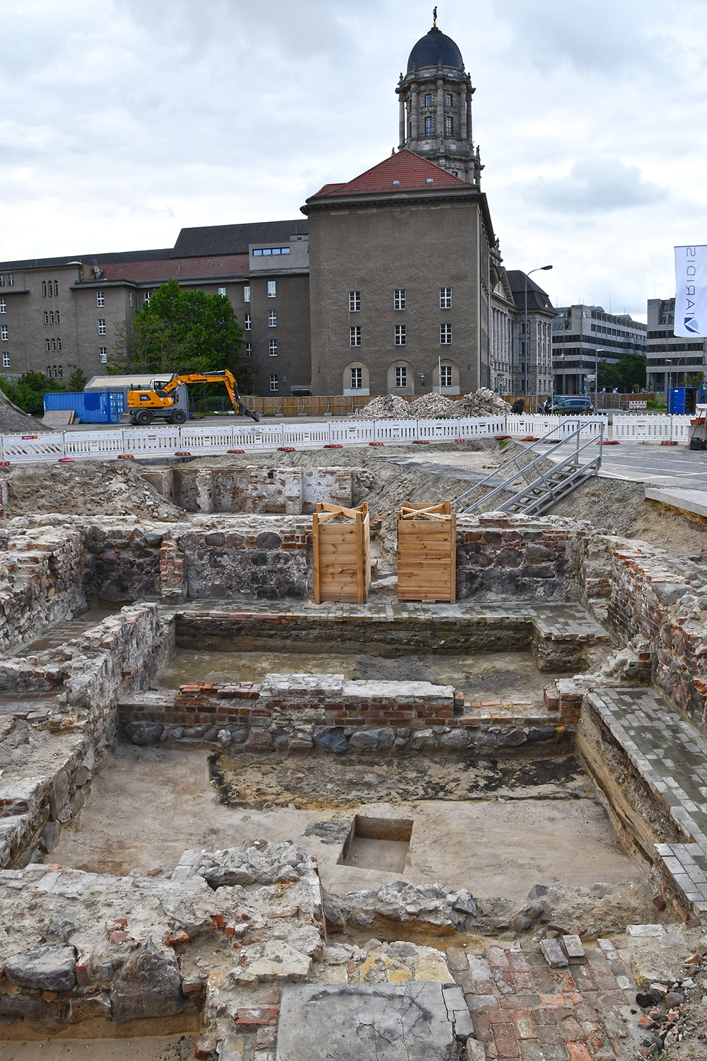 Grabung am Molkenmarkt: Blick in südliche Richtung auf den Steinkeller