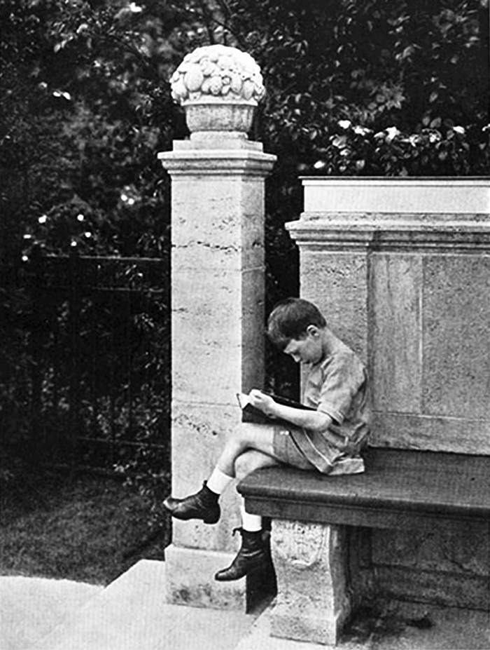 Am Märchenbrunnen, 1914