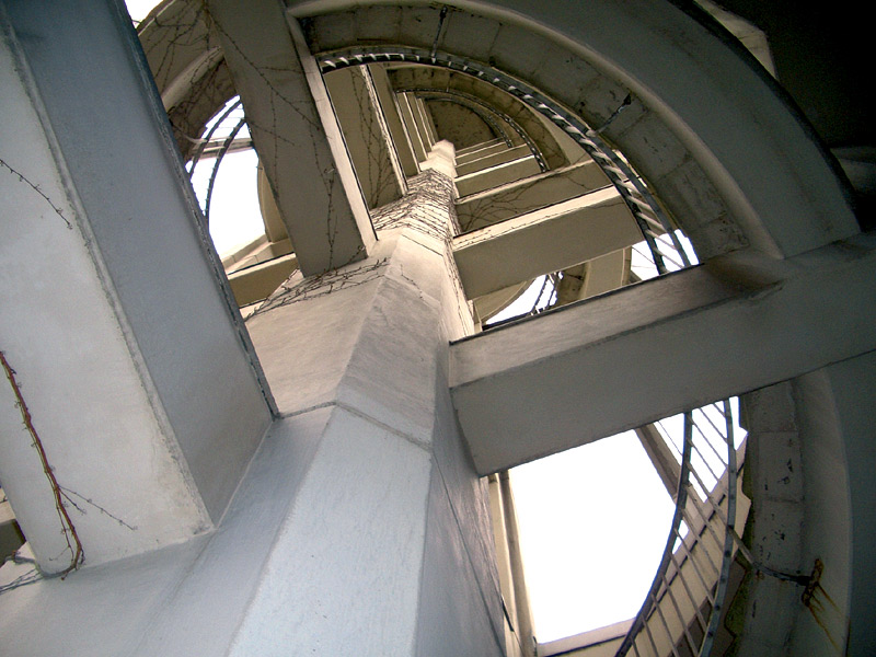 Tragstruktur des Glockenturms: Beschädigte Oberflächen, 2006